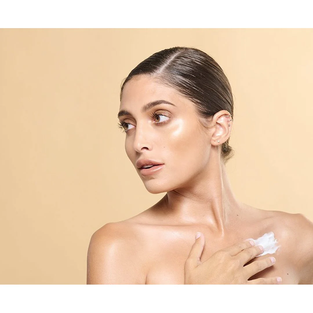 MAKARI® Intense Extreme Glow Rejuvenating Body Lotion 17.6 oz - Image 3